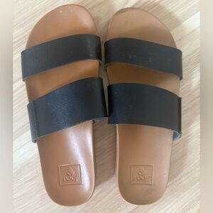 Reef Cushion Slides